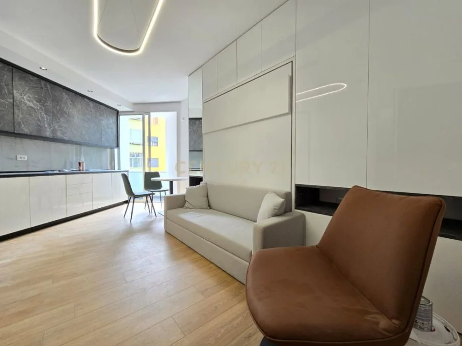 Tirane, shes garsonier , 48 m² 82.000 € (Komuna e Parisit)