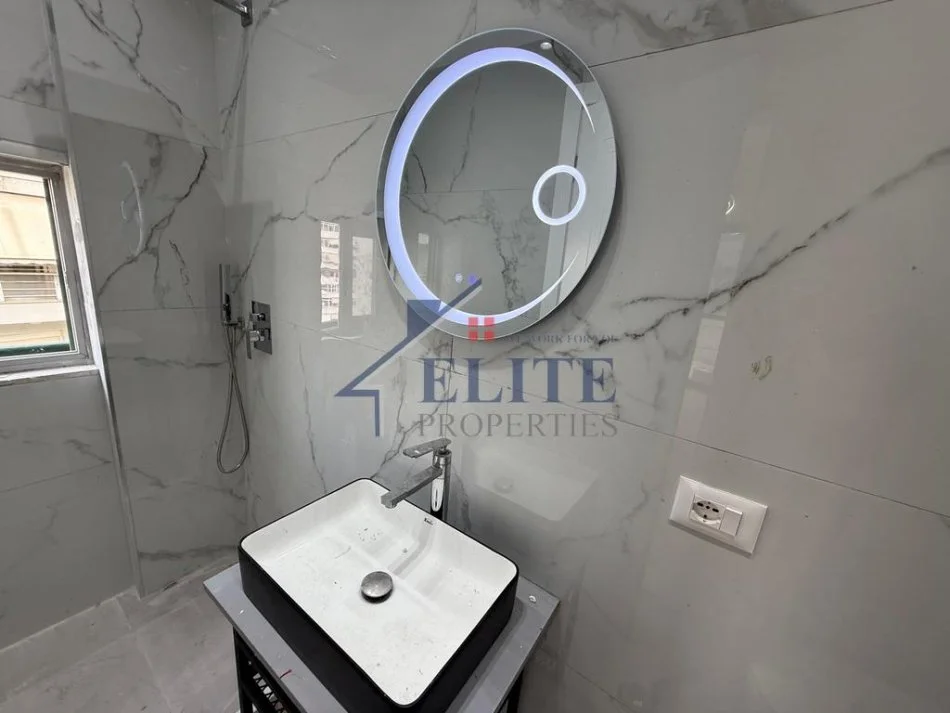 Tirane, shitet apartament 2+1 Kati 5, 90 m² 235.000 € 