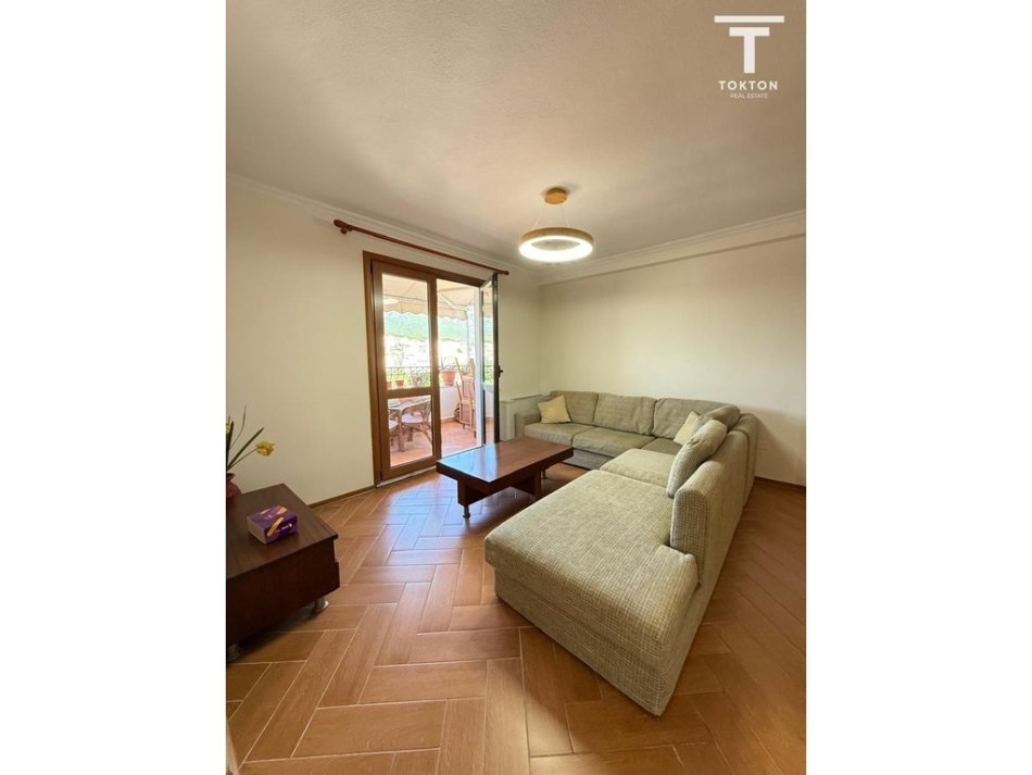 SHITET, APARTAMENT 2+1, KINOSTUDIO, TIRANË TT2105