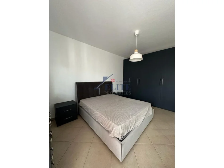Tirane, jepet me qera apartament 1+1+Ballkon Kati 7, 75 m² 550 € (Kompleksi Magnet)