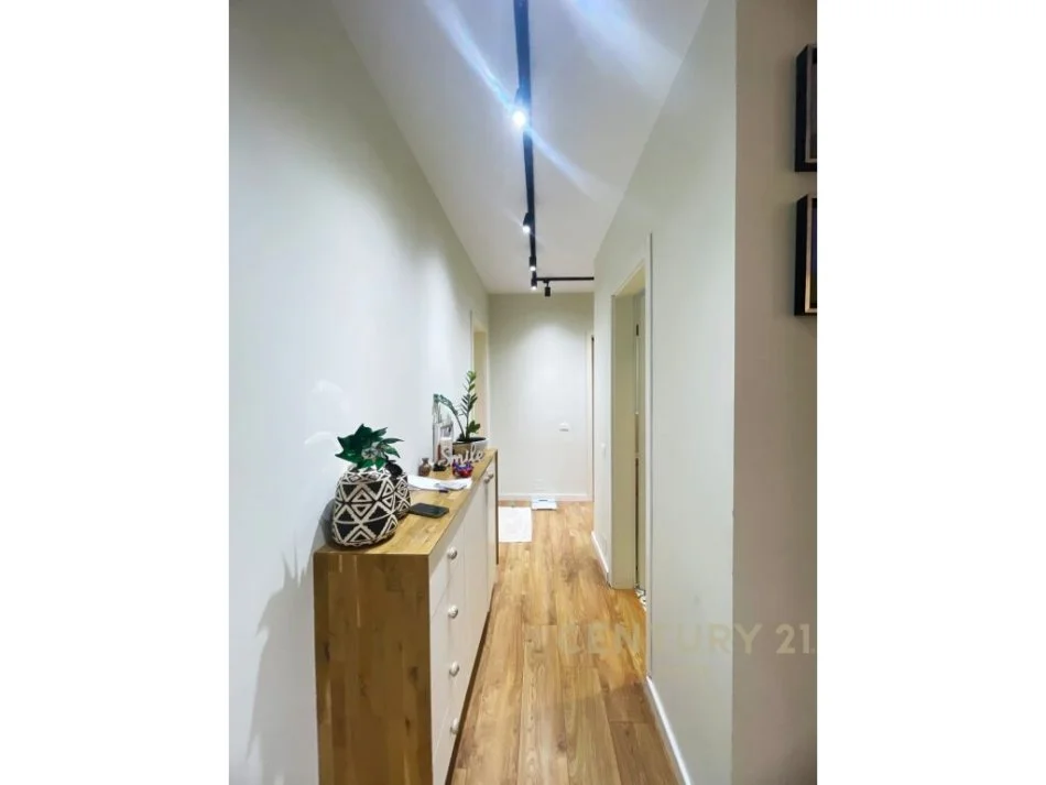 QIRA, APARTAMENT MODERN 2+1 TE LIQENI THATE‼️