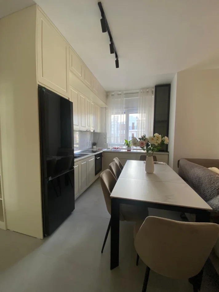 Tirane, jepet me qera apartament 2+1 Kati 6, 98 m² 1.000 € 