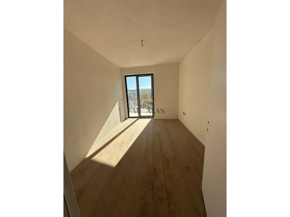 Tirane, shitet apartament 2+1 , 103 m² 166.000 € (Ish Fusha e Aviacionit)