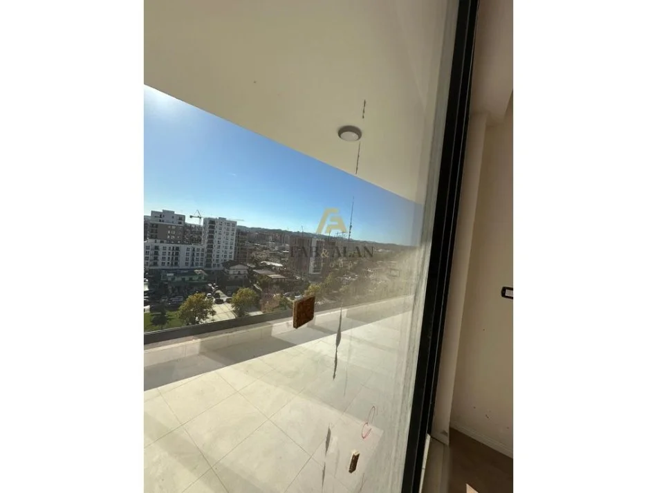 Tirane, shitet apartament 2+1 , 103 m² 166.000 € (Ish Fusha e Aviacionit)