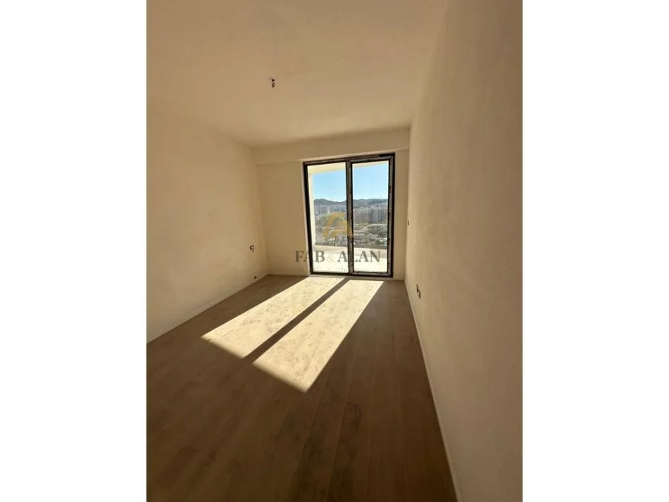 Tirane, shitet apartament 2+1 , 103 m² 166.000 € (Ish Fusha e Aviacionit)