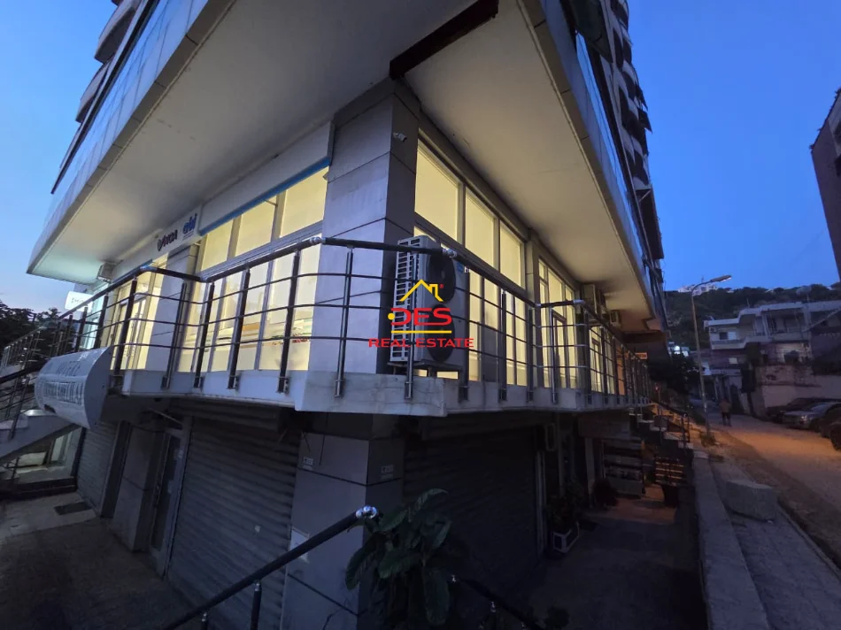 Vlore, shitet ambjent biznesi Kati 0, 65 m² 270.000 € (Rruga Sulejman Delvina)