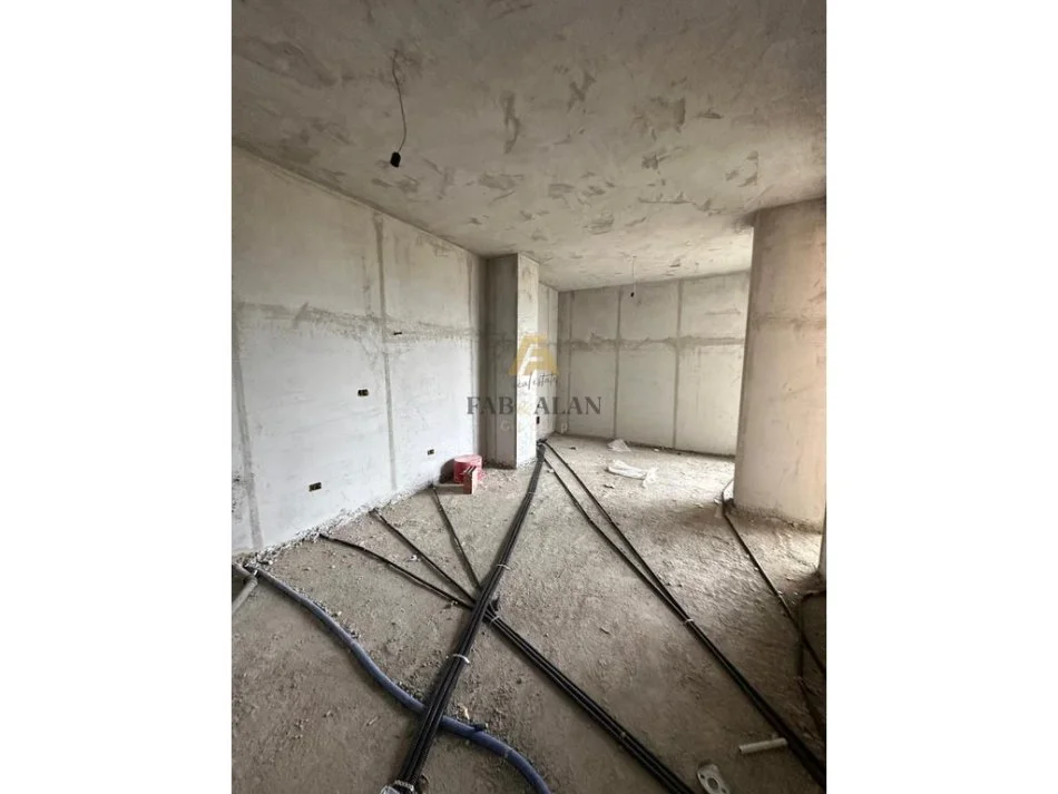 Tirane, shitet apartament 1+1 Kati 6, 65 m² 130.600 € (Bulevardi i Ri)