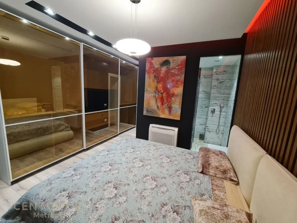 Tirane, jepet me qera apartament 2+1 Kati 1, 95 m² 800 € (KOPSHTI BOTANIK)