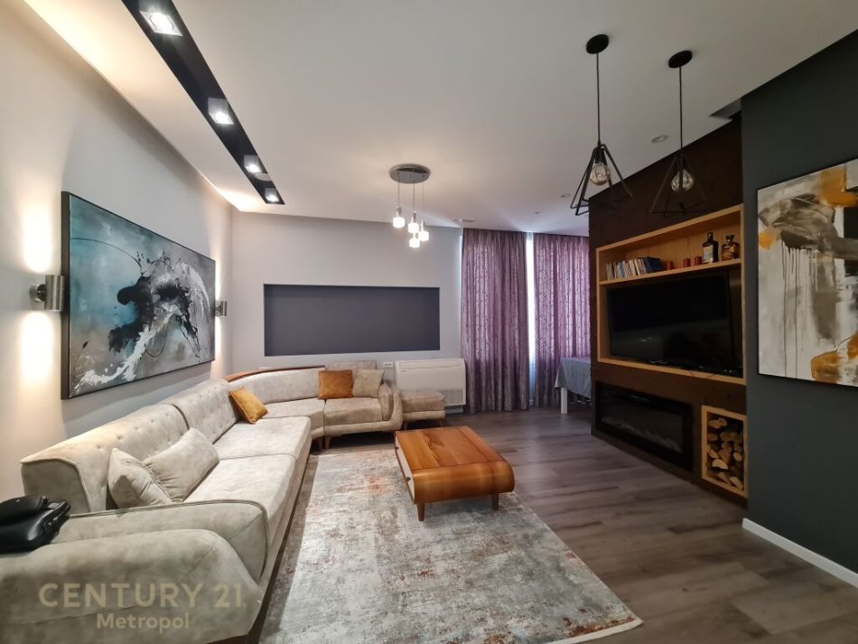Tirane, jap me qera apartament 2+1+2+Ballkon, , 95 m2 800 € (Kopshti Botanik Zoologjik)