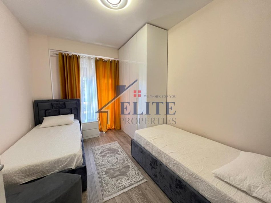 Tirane, jepet me qera apartament 1+1+Ballkon Kati 5, 100 m² 800 €