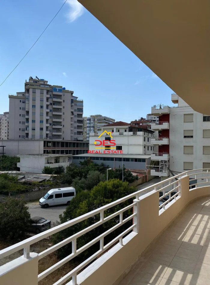 Vlore, shitet apartament 3+1+Ballkon Kati 2, 156 m² 230.000 € (Rruga Sadik Zotaj)