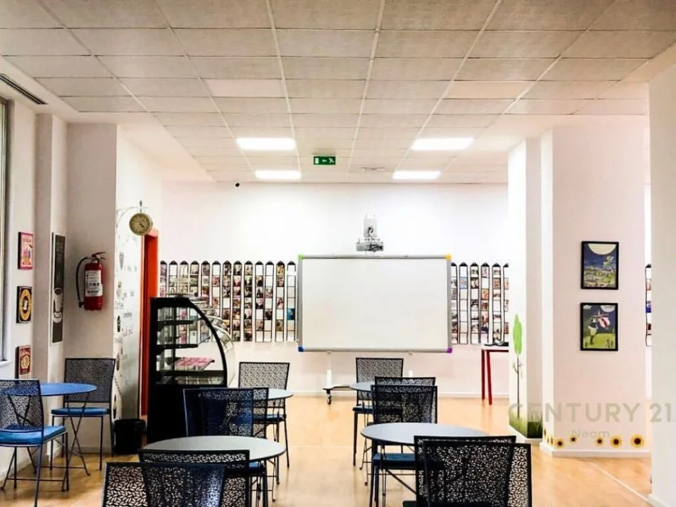 Tirane, shitet ambjent biznesi Kati 0, 580 m² 1.200.000 € (Neom92693)