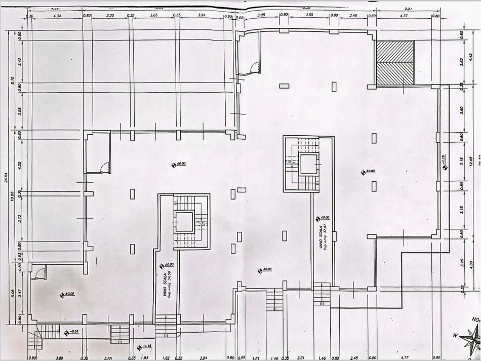 Tirane, shitet ambjent biznesi Kati 0, 580 m² 1.200.000 € (Neom92693)