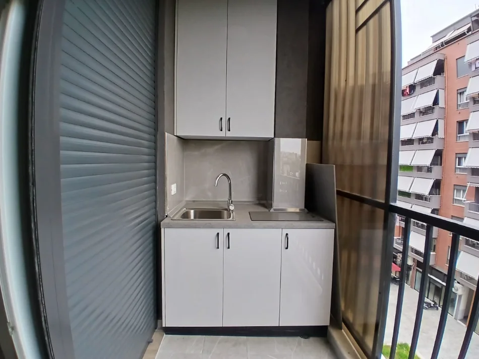 Tirane, jepet me qera garsonier 1+1 Kati 4, 45 m² 350 € 
