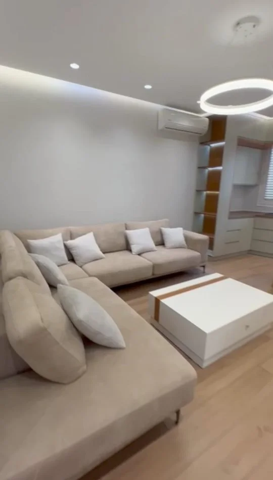 Tirane, jepet me qera apartament 2+1+Aneks+Ballkon Kati 7, 79 m² 700 € (Astir)