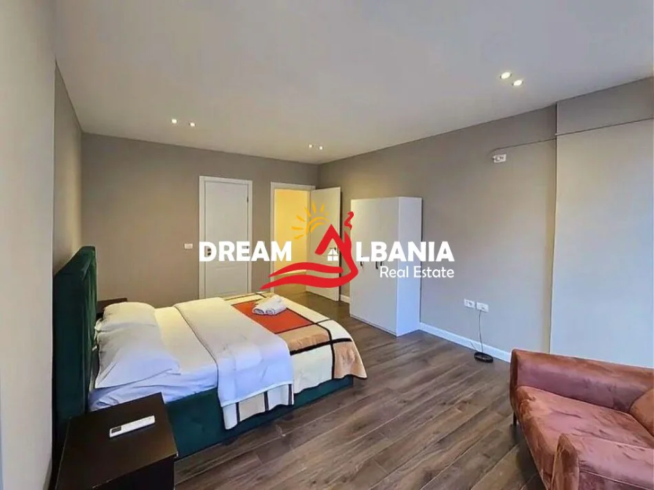 Tirane, shitet 2+1 Kati 3, 120 m² 210.000 € 
