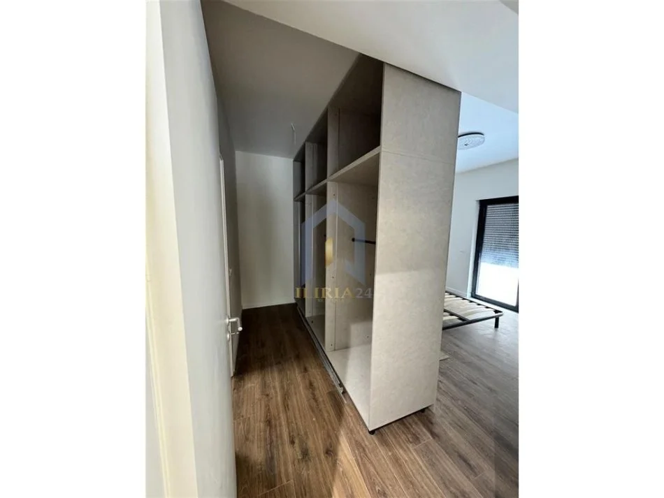 Tirane, shes apartament 3+1+Ballkon Kati 3, 219 m² 330.000 € (Kodra e Dielli 2)