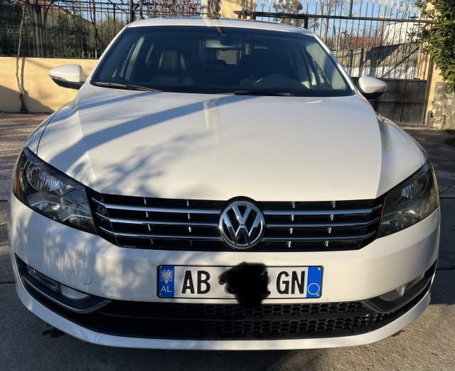 Tirane, shitet makine Volkswagen Passat Viti 2013, 9.800 Euro