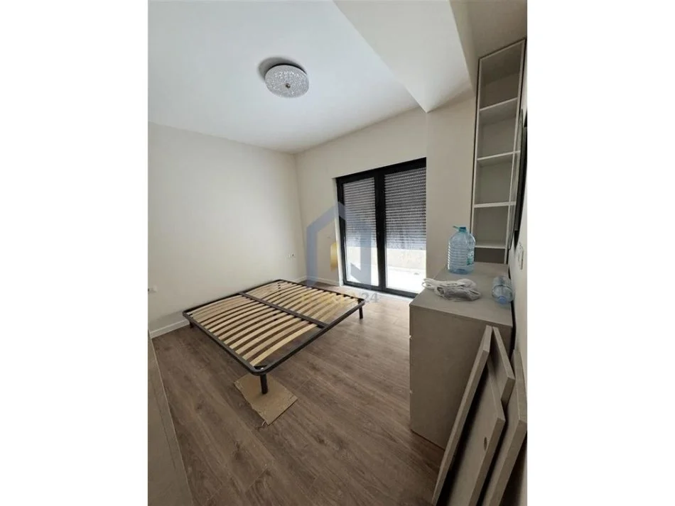 Tirane, shes apartament 3+1+Ballkon Kati 3, 219 m² 330.000 € (Kodra e Dielli 2)
