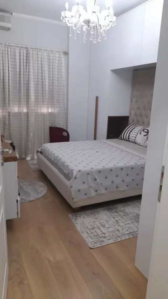 Tirane, jepet me qera apartament 1+1+Ballkon Kati 4, 70 m² 800 € (Myslym Shyri)