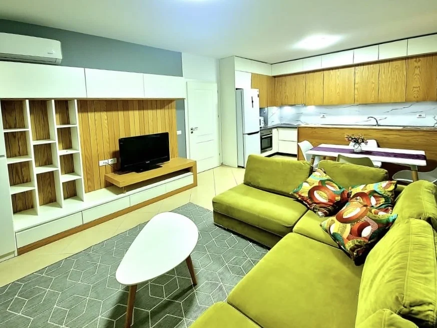 Jepet me qera apartament 2+1 5Maji,Vila L