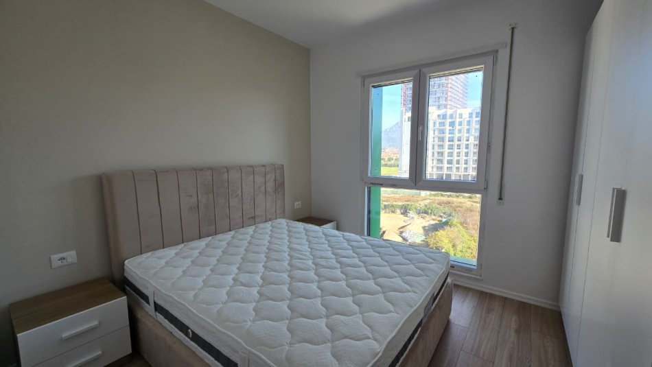 Tirane, jepet me qera apartament 1+1+Ballkon Kati 4, 60 m² 600 € (Rruga Jordan Misja)