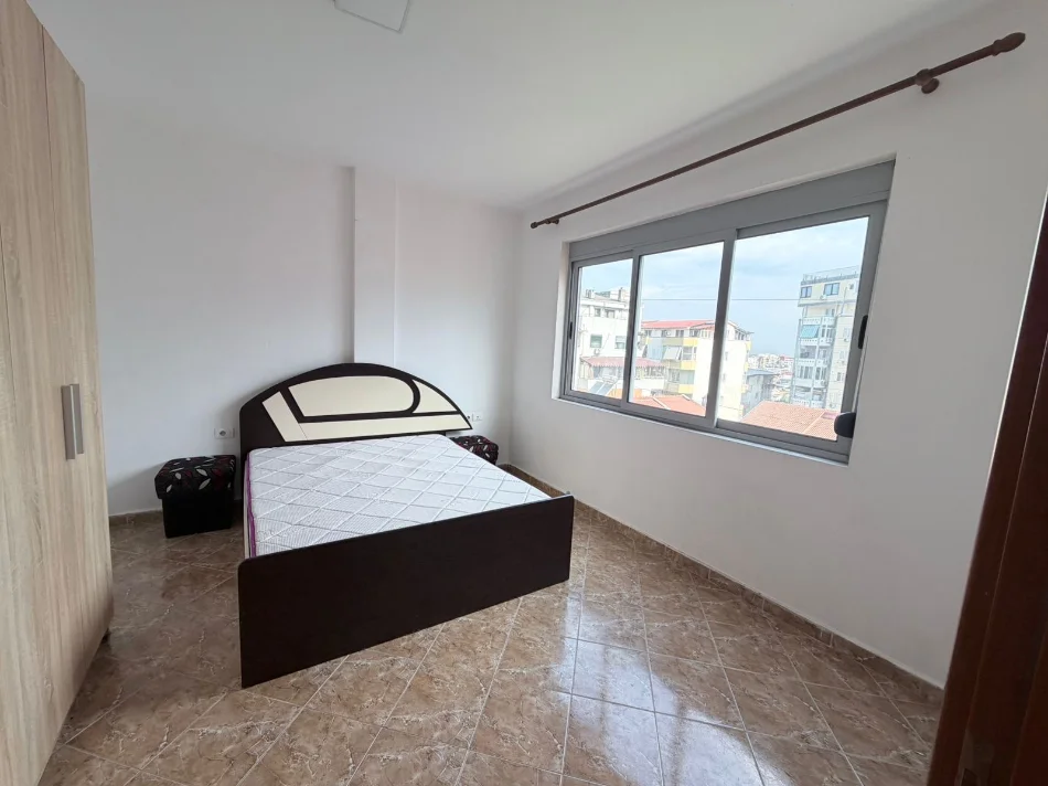 Tirane, shes apartament 1+1+Ballkon Kati 4, 67 m² 147.000 € (Kodra e Diellit)