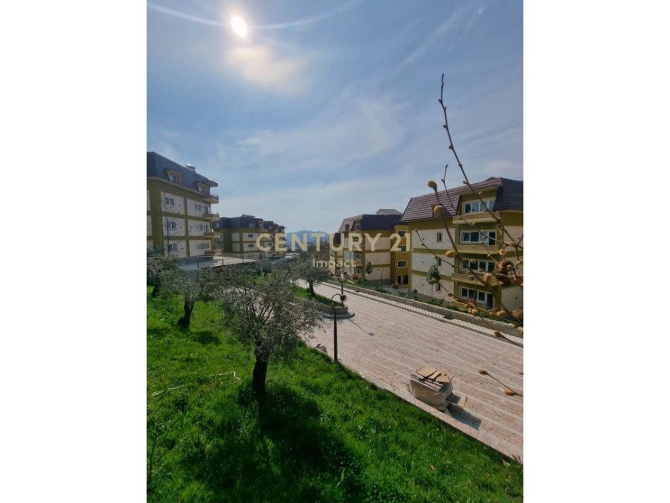 Tirane, shitet apartament 1+1, Kati 2, 79 m² 110,600 € (lakeland rezidence farke)