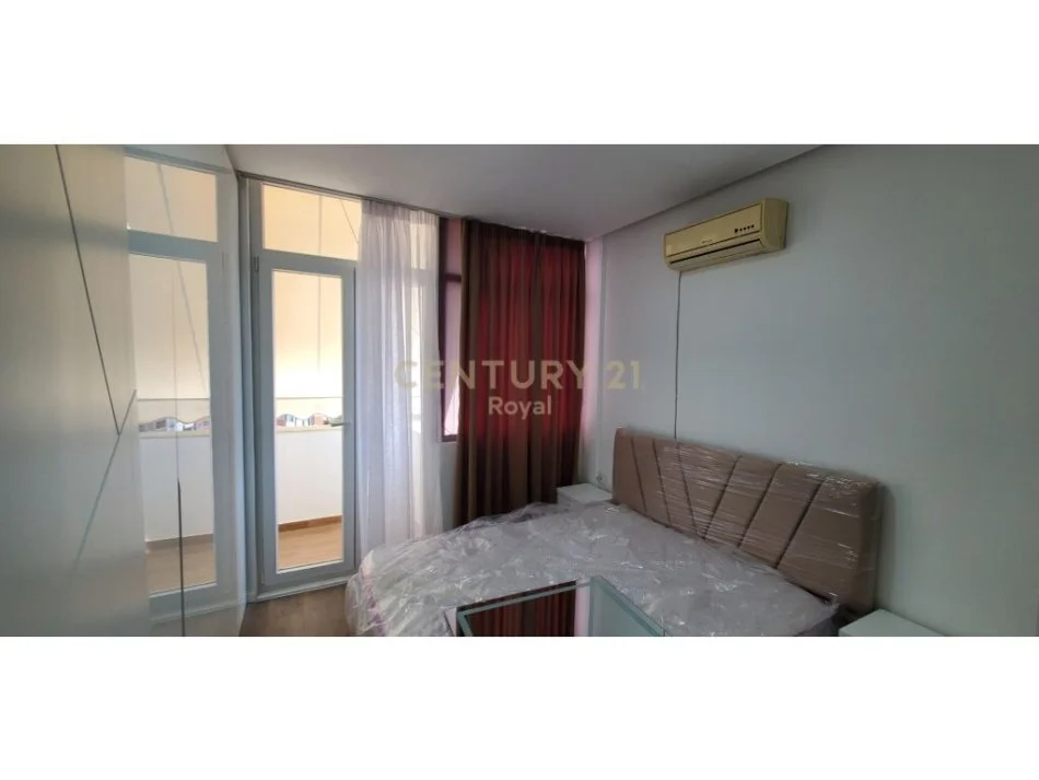 Tirane, jepet me qera apartament 1+1+Ballkon, , 55 m² 450 € 