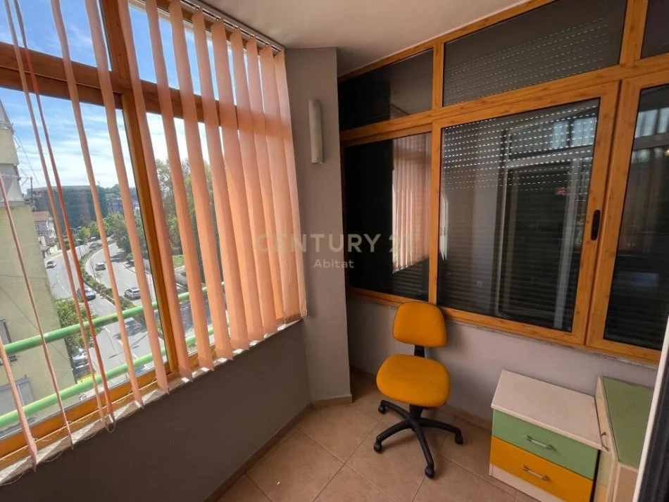 Tirane, shitet apartament 2+1, Kati 4, 115 m² 350,000 € 