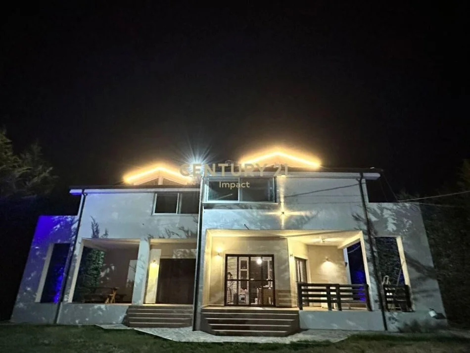 Tirane, shitet Vile 2 Katshe Kati 2, 890 m² 400.000 € 