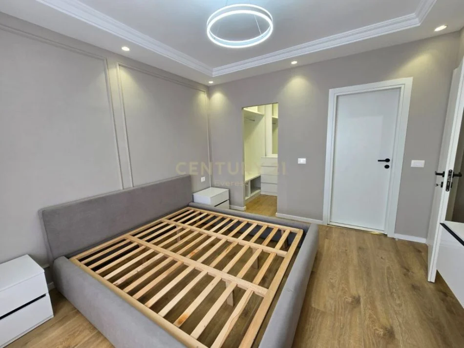 Tirane, shitet apartament 1+1+Ballkon, Kati 3, 56 m² 148,000 € 