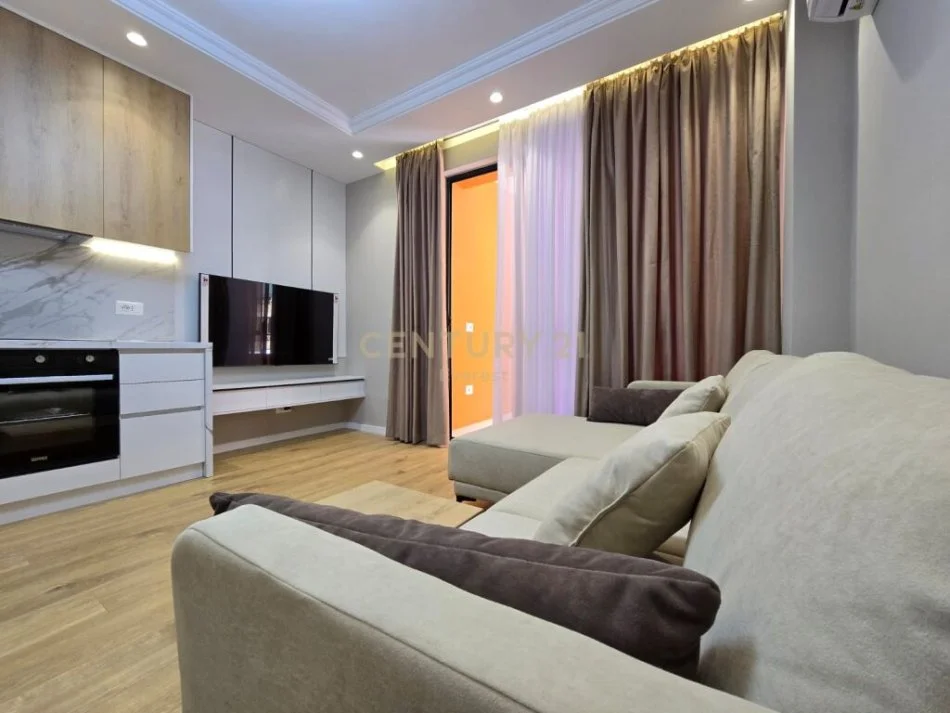 Tirane, shitet apartament 1+1+Ballkon, Kati 3, 56 m² 148,000 € 