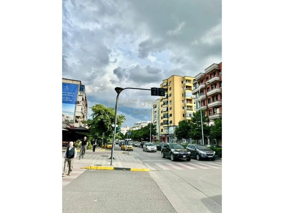 Tirane, shitet apartament 1+1 Kati 4, 59 m² 118.000 € (21 DHJETORI)