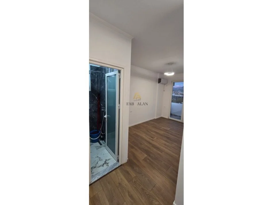 Tirane, shitet apartament 2+1 Kati 7, 93 m² 218.000 € (Prokuroria e Tiranes)