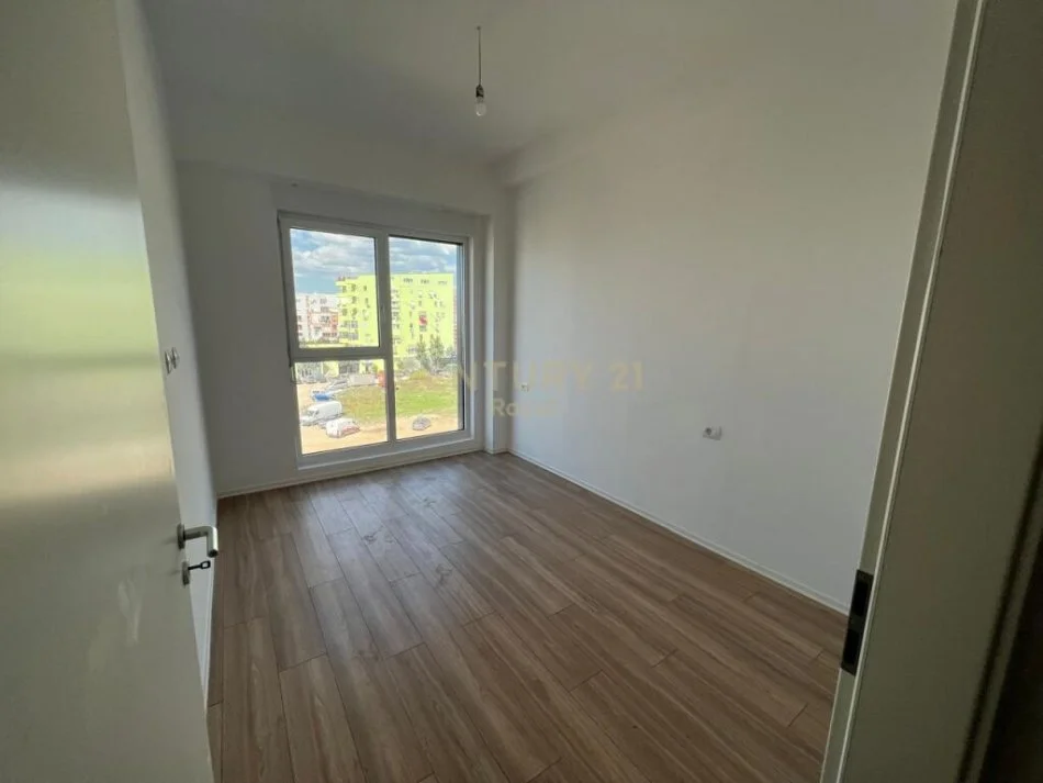 Tirane, shitet apartament , , 56 m² 116,000 € 