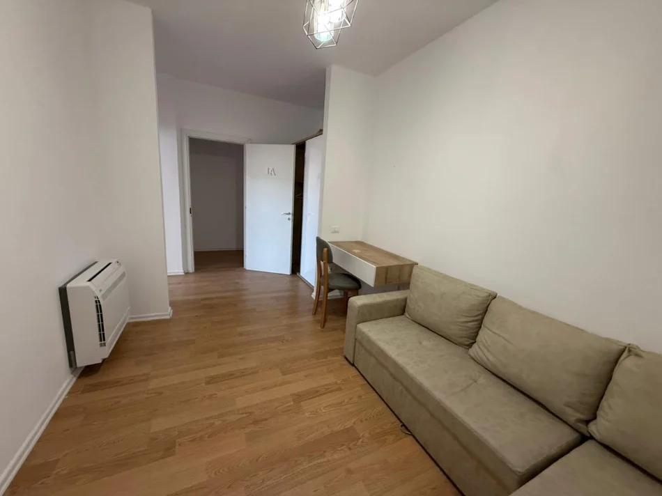 Tirane, shitet apartament 1+1/ + Garsionere Kati 9, 110 m² 180.000 € (Kristal Center)