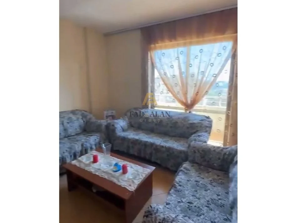 Tirane, shitet apartament 2+1 Kati 7, 84 m² 120.000 € (Laprake)