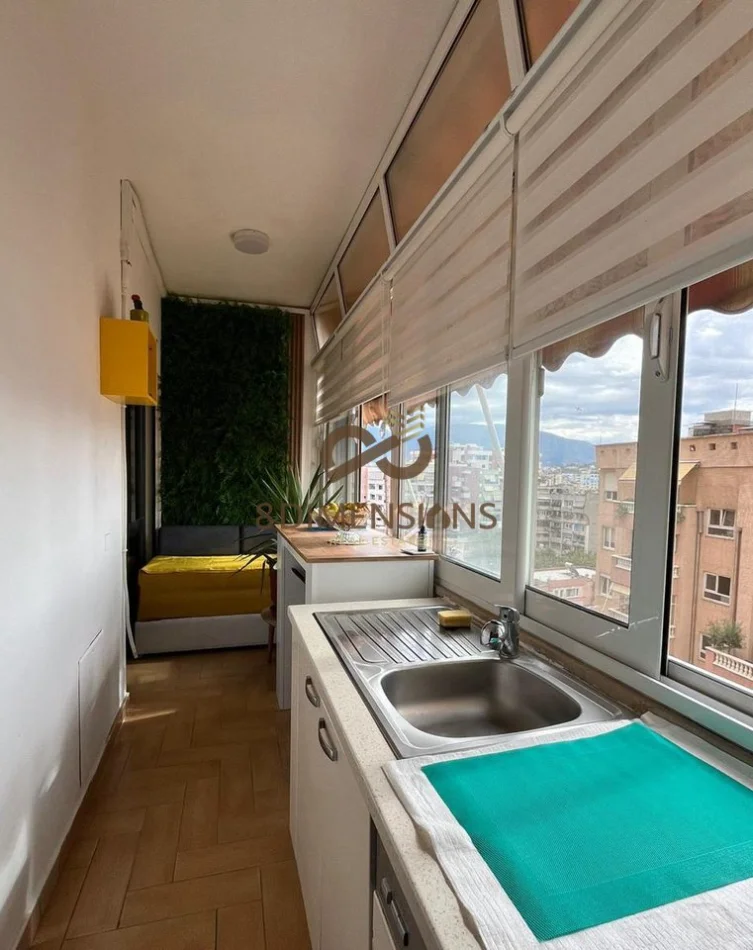 Jepet me qera Apartament 1+1 tek Ish Galeria 17 Nentori (D8242A-218)