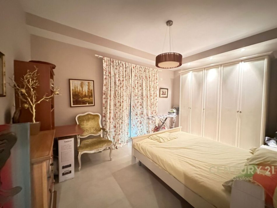 Tirane, shitet apartament 2+1+Aneks+Ballkon, Kati 3, 177 m² 175,000 € (gjiri lalzit)