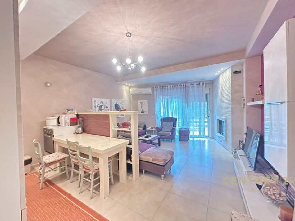 Tirane, shitet apartament 2+1+Aneks+Ballkon, Kati 3, 177 m² 175,000 € (gjiri lalzit)