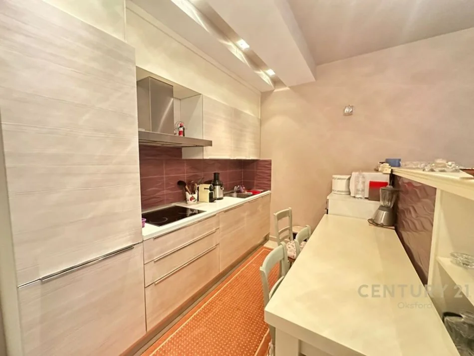 Tirane, shitet apartament 2+1+Aneks+Ballkon, Kati 3, 177 m² 175,000 € (gjiri lalzit)