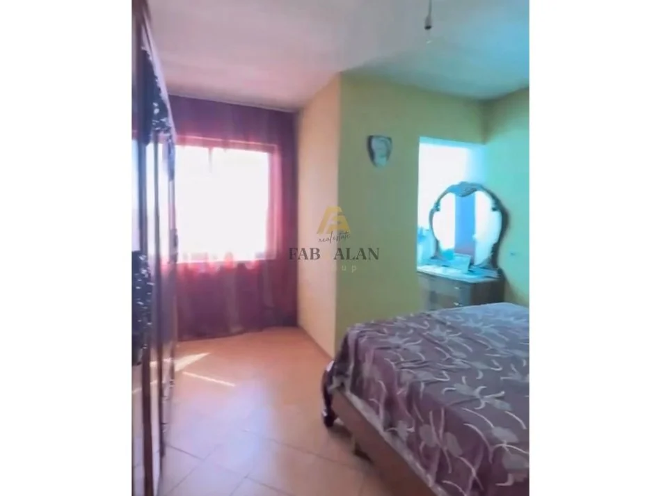 Tirane, shitet apartament 2+1 Kati 7, 84 m² 120.000 € (Laprake)