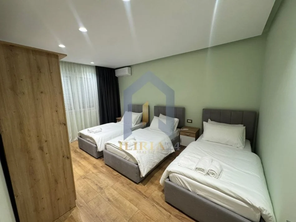 Tirane, jap me qera apartament 2+1+Ballkon Kati 3, 98 m² 800 € (21 Dhjetori)