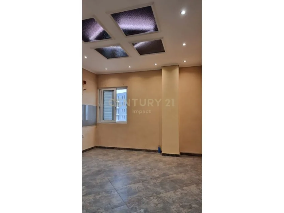 Tirane, shitet apartament 2+1+Ballkon Kati 4, 122 m² 155.000 € 