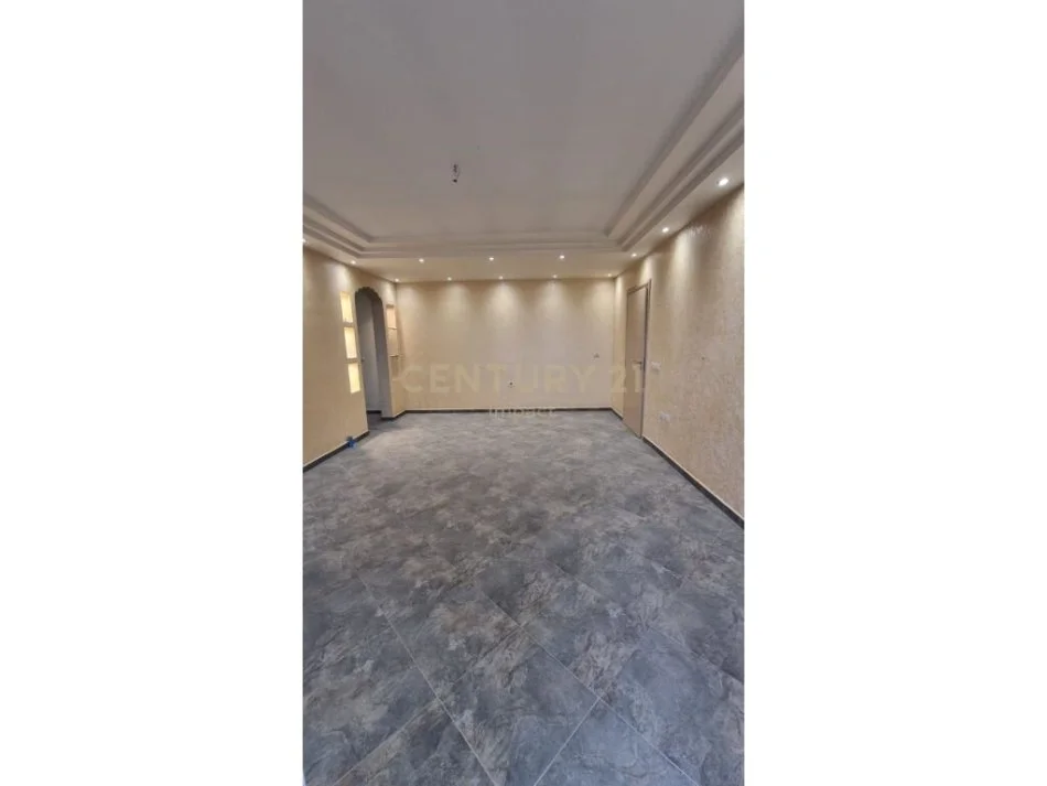 Tirane, shitet apartament 2+1+Ballkon Kati 4, 122 m² 155.000 € 