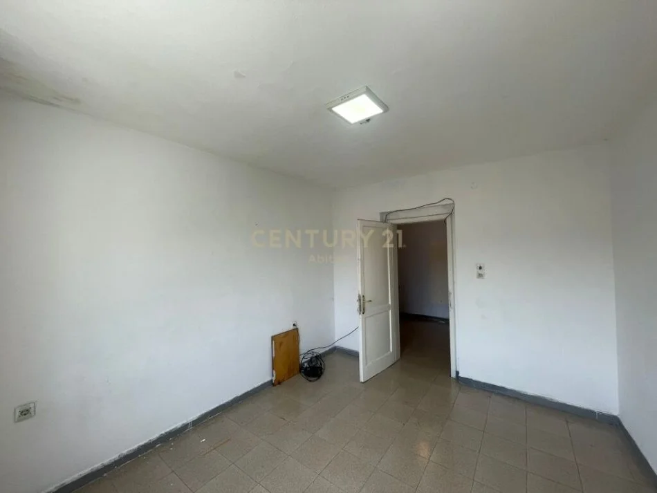 Tirane, shitet apartament , Kati 5, 52 m² 66,000 € 