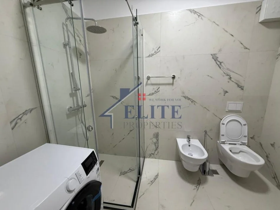 Tirane, jepet me qera apartament 2+1+Ballkon Kati 3, 110 m² 1.500 € 