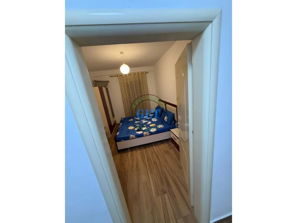 Durres, jepet me qera apartament 2+1 Kati 3, 95 m² 500 € (Plazh)