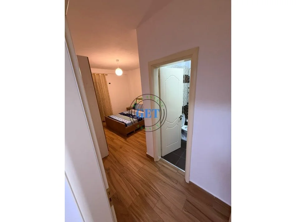 Durres, jepet me qera apartament 2+1 Kati 3, 95 m² 500 € (Plazh)